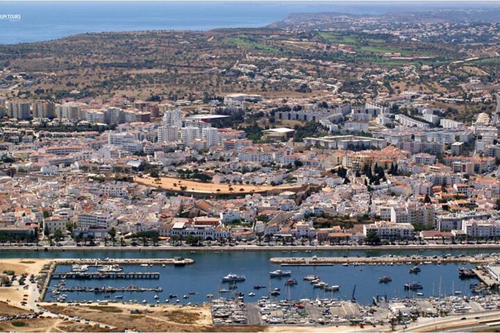 Private Transfer Faro Airport to Lagos