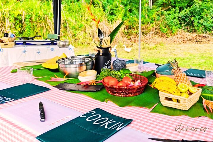 Outdoor Traditional Cooking Class in Mauritius