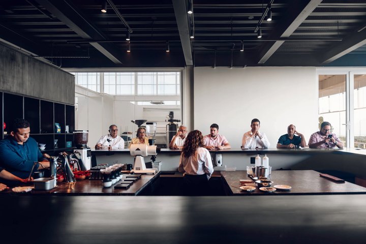 Luxury Coffee Omakase Experience in Roatán with Chef Pairings