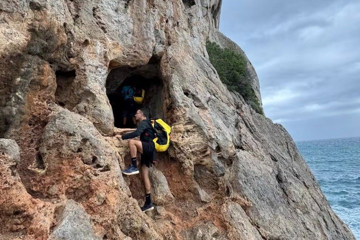 Discover one of the most beautiful caves in Alcudia.