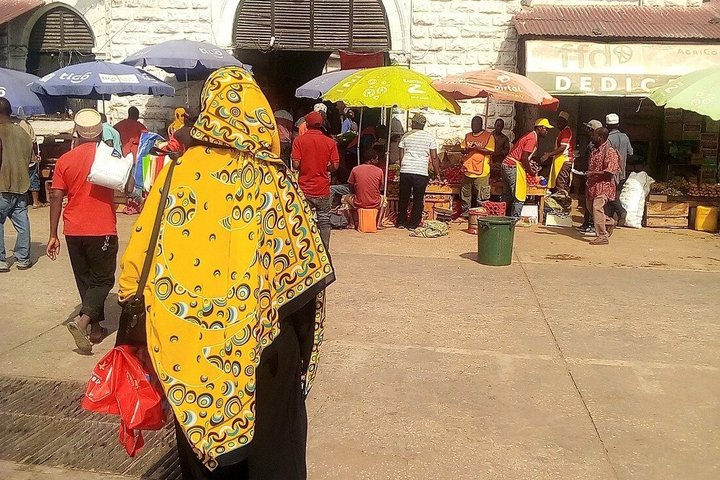 Spice Picking with Zanzibar Cooking Class
