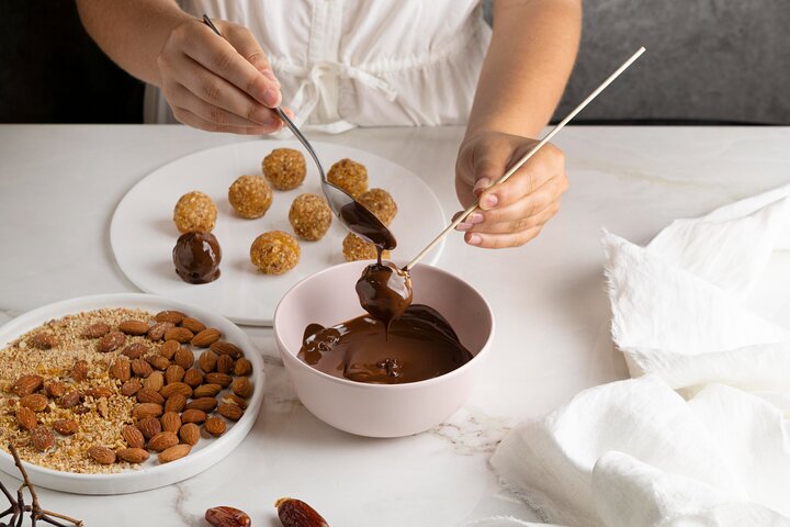 Fun Chocolate Making Class With a Local Chef in Atlanta